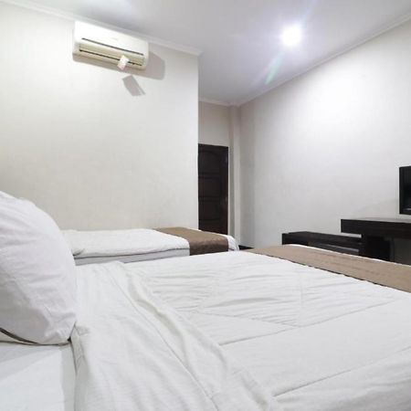 Hotel Antariksa Dupak Екстериор снимка