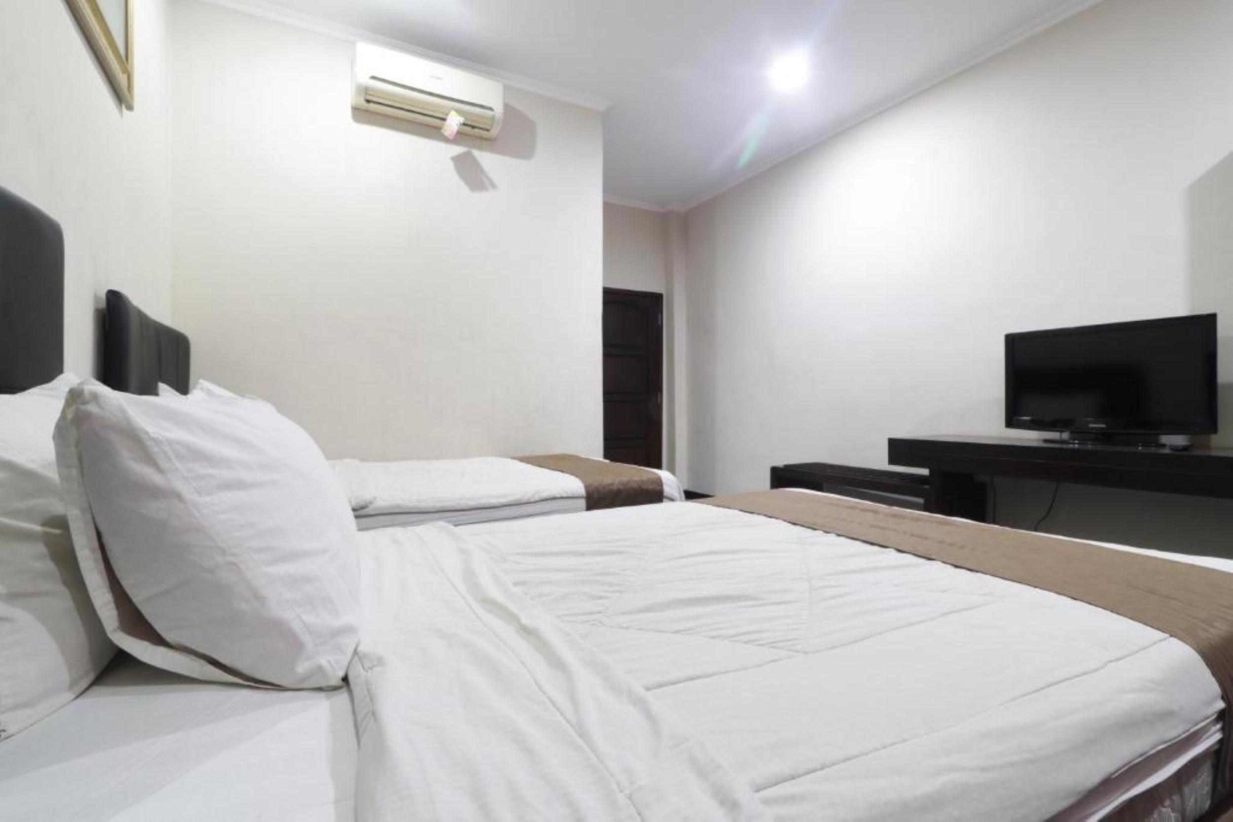 Hotel Antariksa Dupak Екстериор снимка
