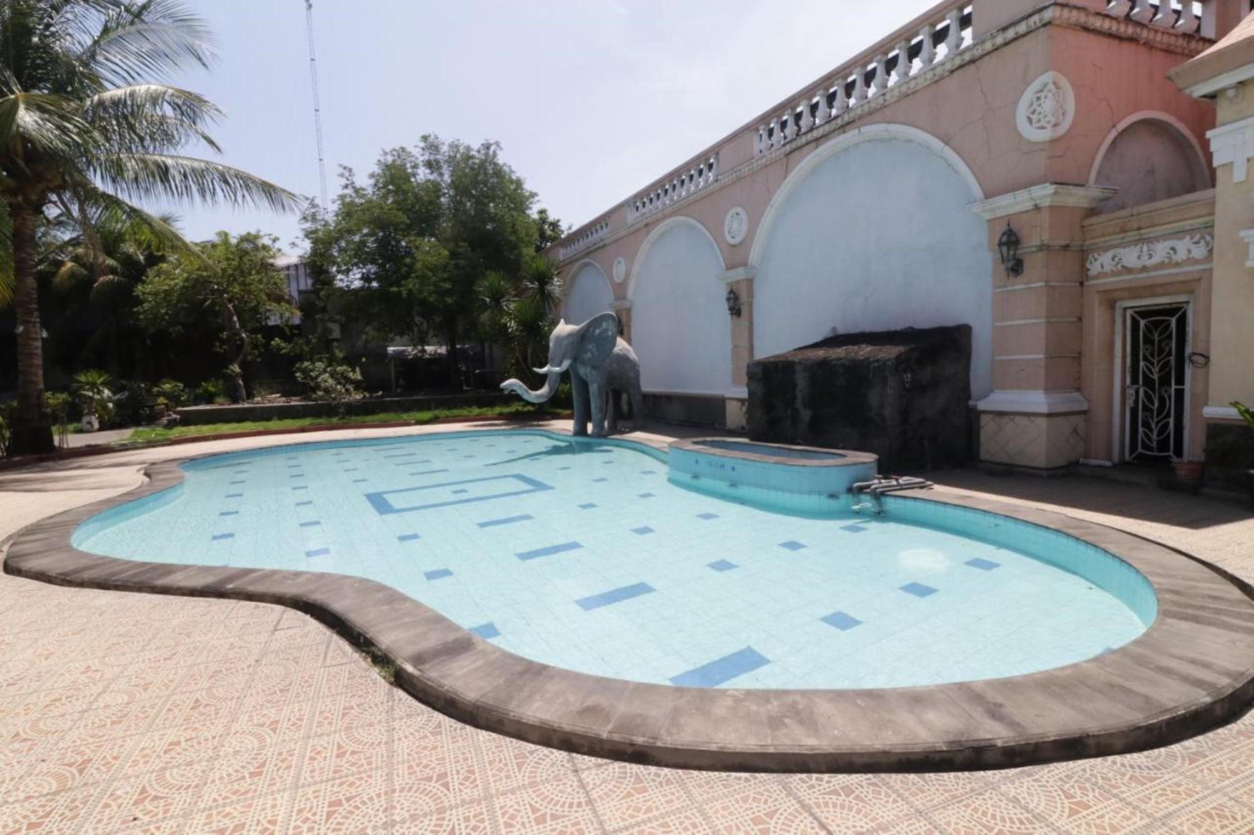 Hotel Antariksa Dupak Екстериор снимка